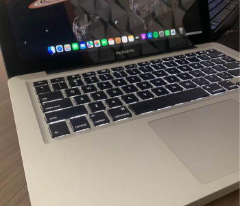 Macbook Pro 2011 i5 8gb RAM